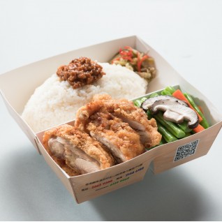 香酥雞扒飯 / 米粉 / 麵